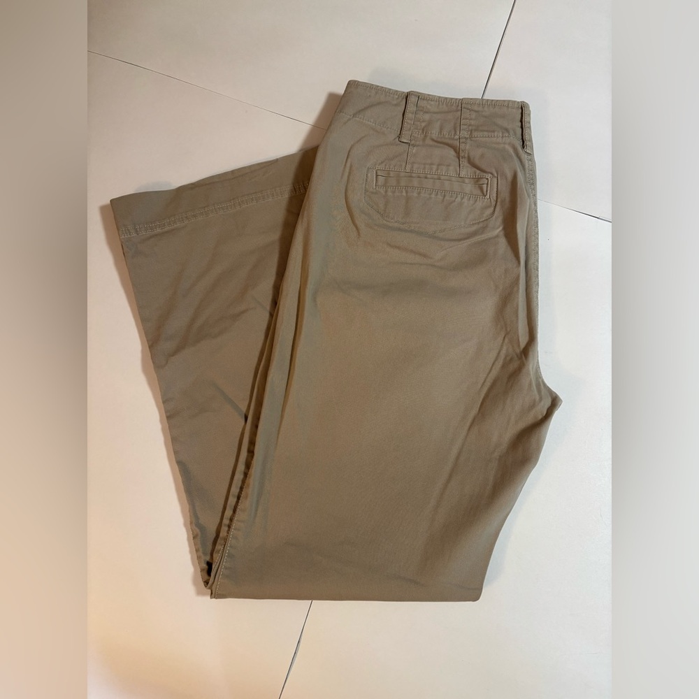 Eddie Bauer Blakely Fit Khaki Pants Size 10
